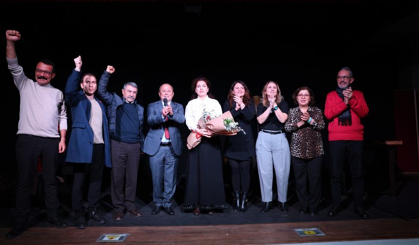 Rosa Luxemburg Yunusemre’de Tiyatroseverlerle Buluştu