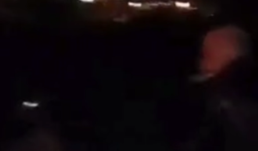 Kontrolden çıkan bir otomobil boş tarlaya savruldu