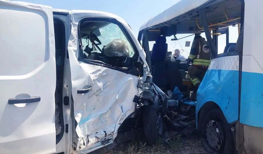 Başkan Akdeniz'den Feci Kaza Sonrası Taziye Mesajı