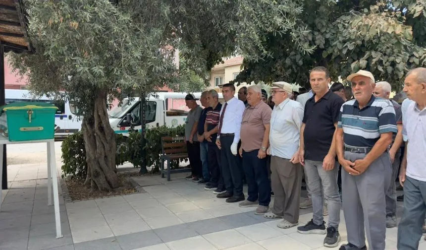 Başkan Cıllı Şükriye Özcan’ın cenaze namazına katıldı