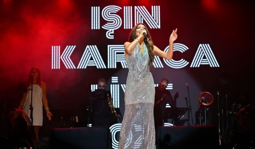 Gördes Düşman İşgalinden Kurtuluşunu Işın Karaca ile Kutladı