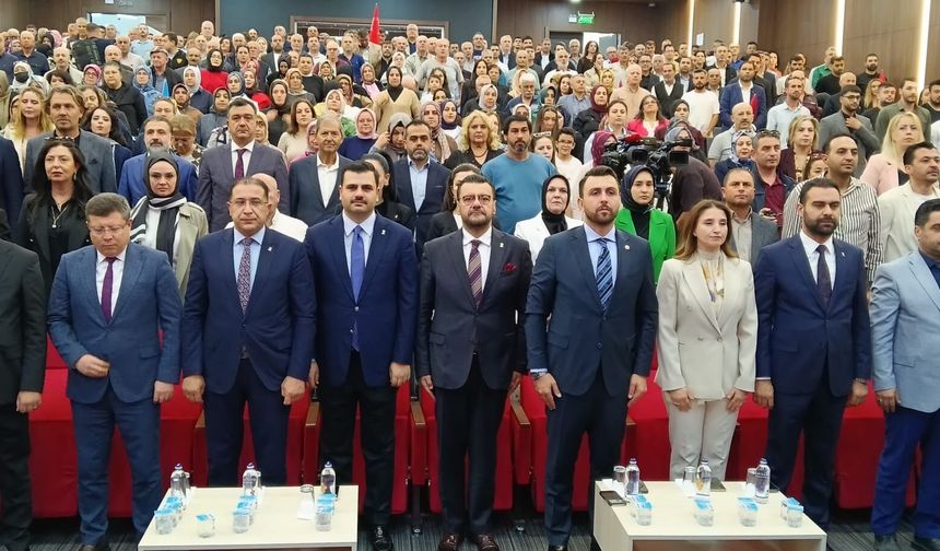 Turgut’tan birlik ve beraberlik mesajı: “Saflarımızı sık tutmalıyız”